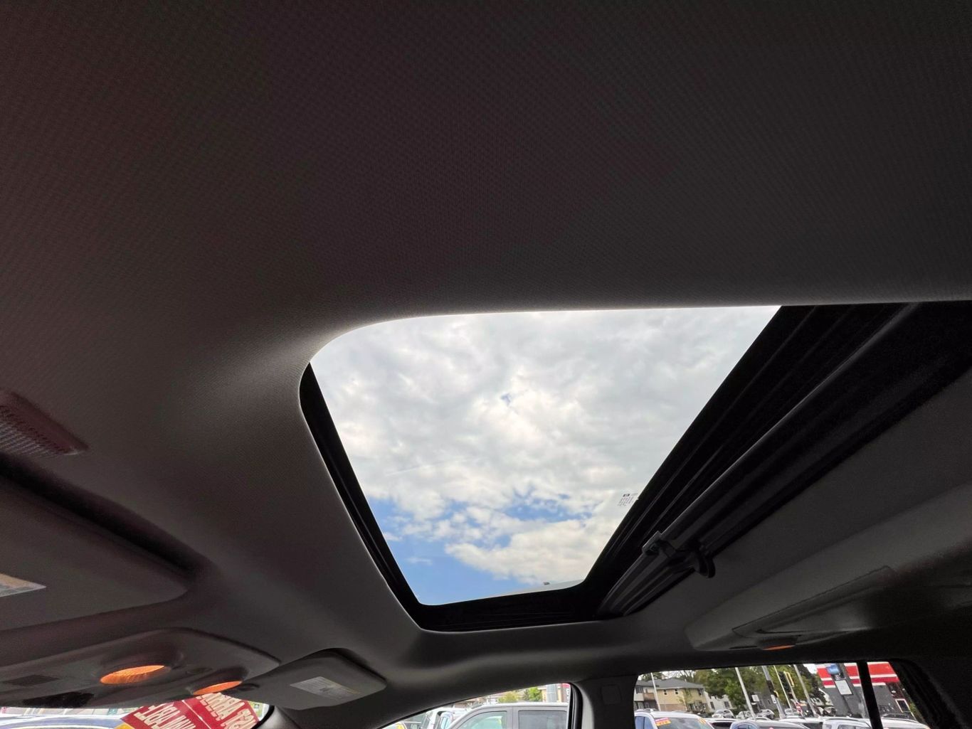 2016 Buick Enclave - Image 19