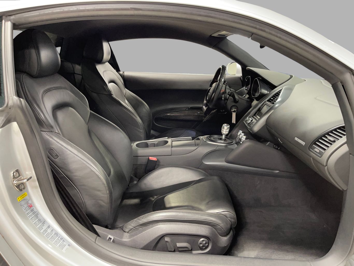 2009 AUDI R8 COUPE V8, 4.2 LITER QUATTRO COUPE 2D