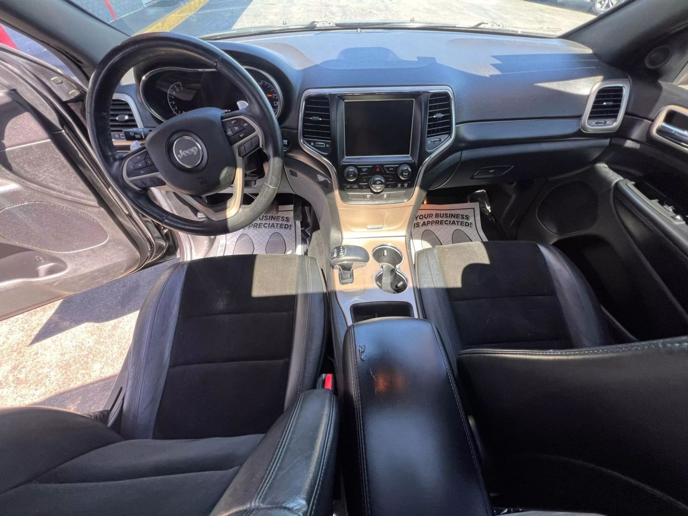 2014 Jeep Grand Cherokee - Image 14