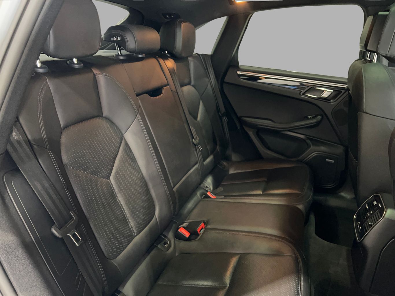 2016 PORSCHE MACAN SUV V6, TWIN TURBO, 3.0 LITER S SPORT UTILITY 4D