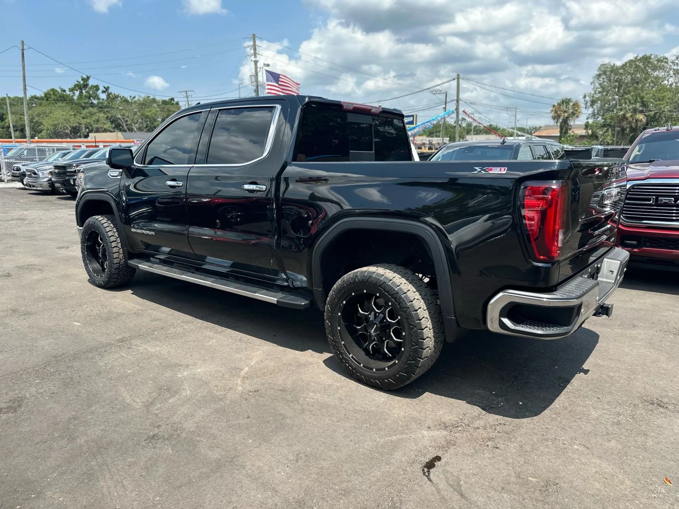 2020 GMC SIERRA 1500 CREW CAB PICKUP V8, ECOTEC3, DFM, 5.3 LITER SLT PICKUP 4D 5 3/4 FT - Tampa Motor Cars