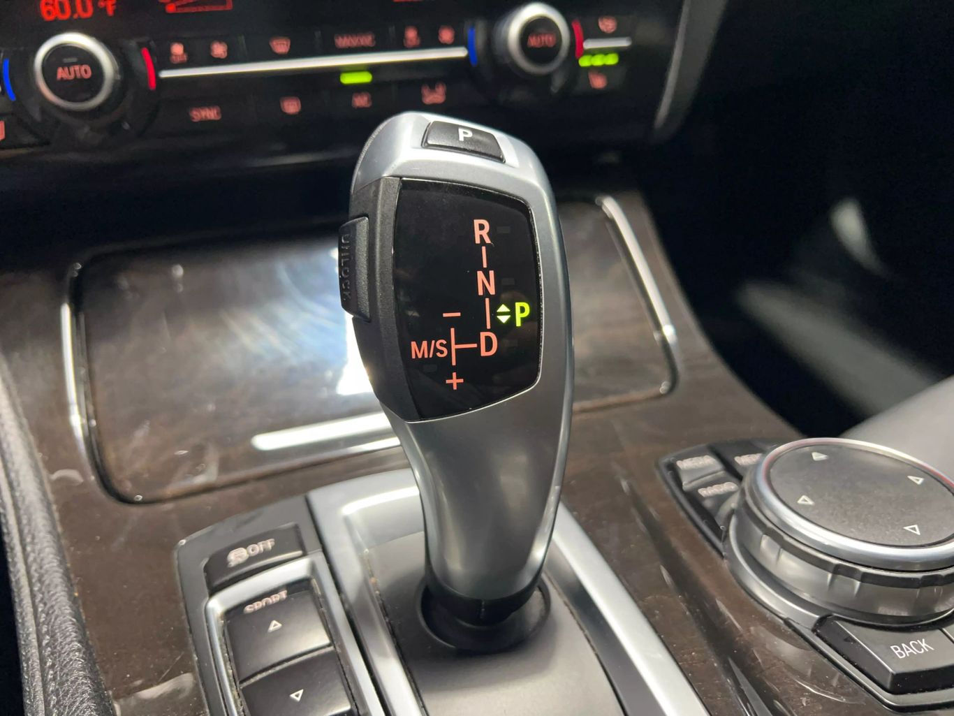 2015 BMW 5 SERIES SEDAN 4-CYL, TURBO, 2.0 LITER 528I XDRIVE SEDAN 4D