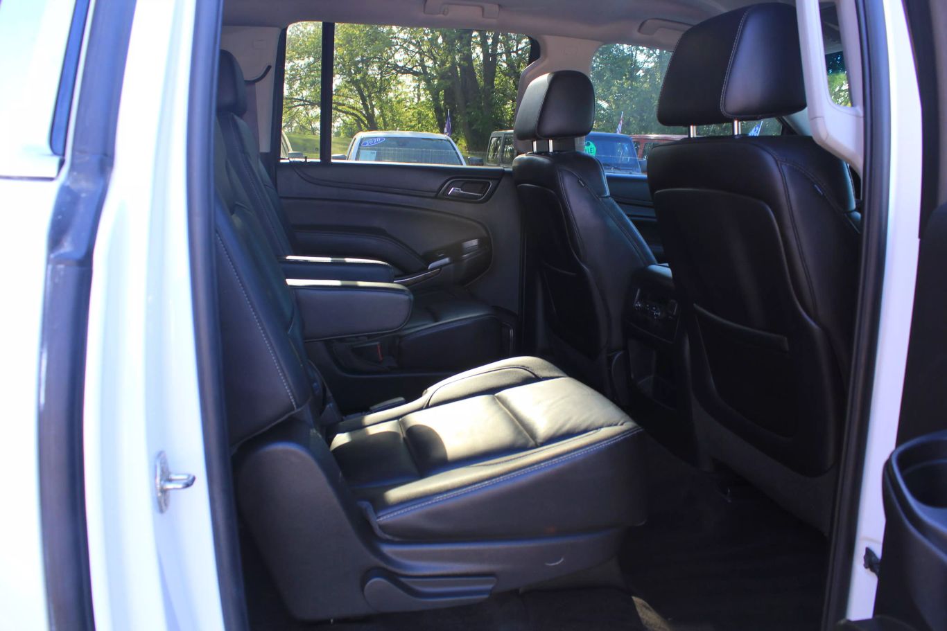 2015 Chevrolet Suburban Lt Sport Utility 4d - Image 27