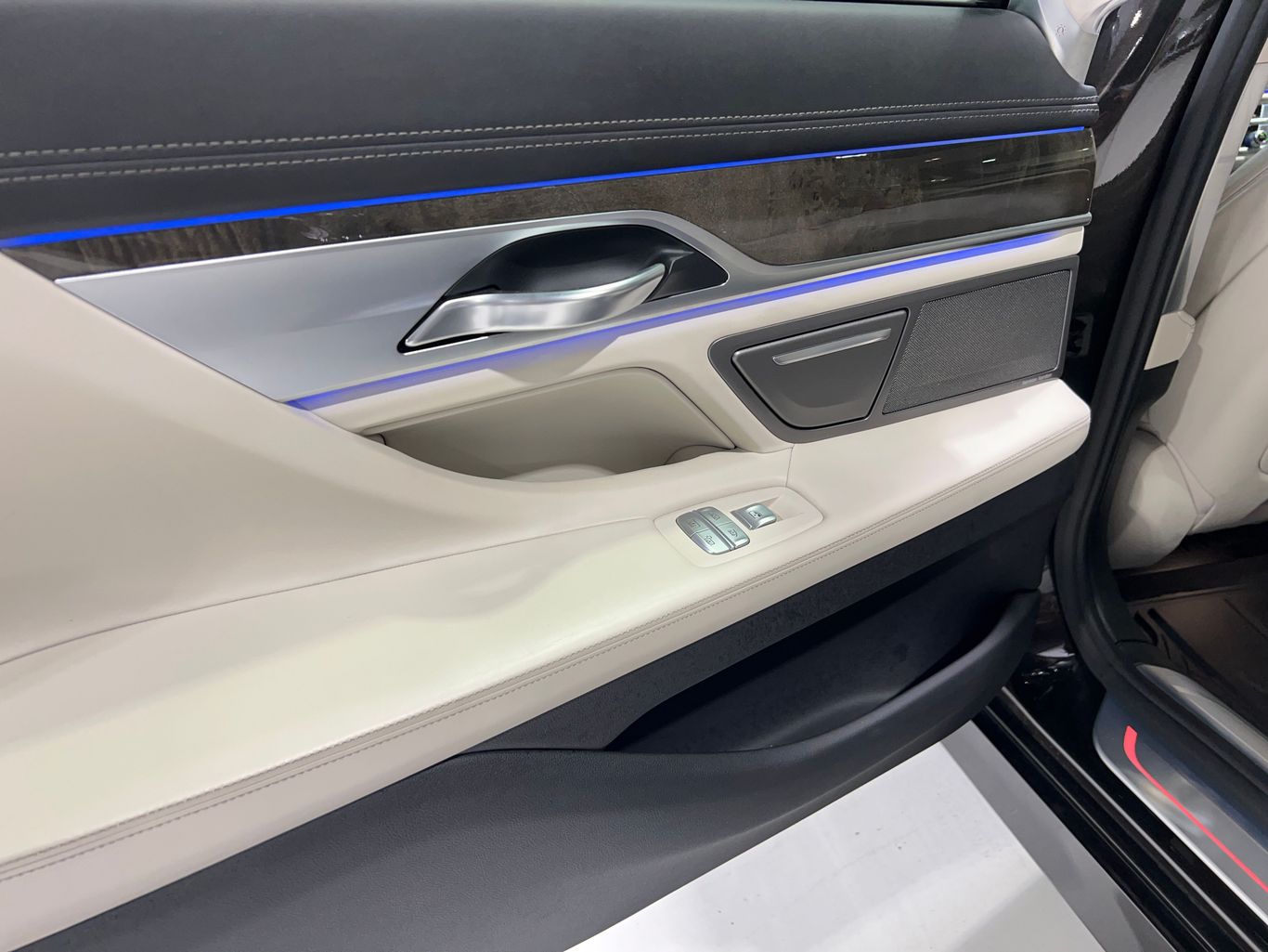 2016 BMW 7 SERIES SEDAN V8, TWIN TURBO, 4.4L 750I SEDAN 4D