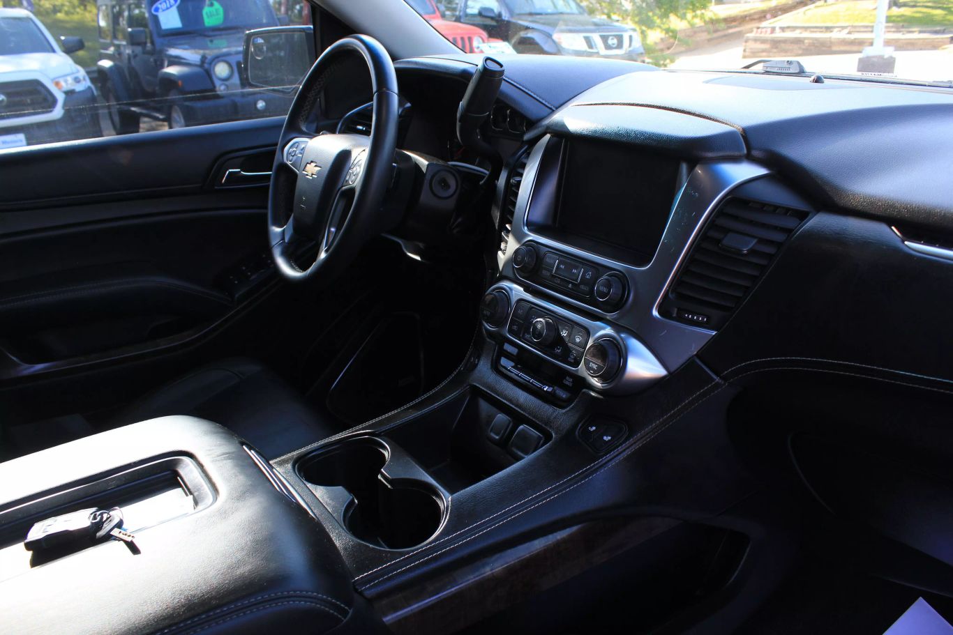 2015 Chevrolet Suburban Lt Sport Utility 4d - Image 19
