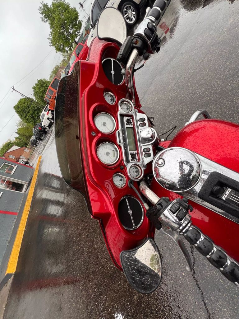 2013 Harley Davidson Glide - Image 8