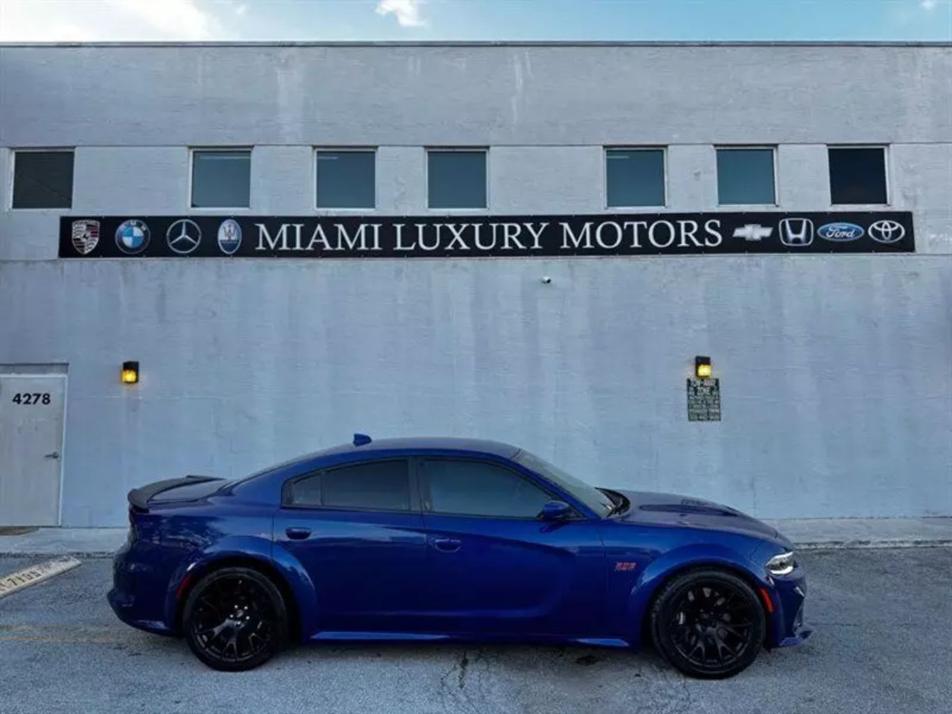 2020 Dodge Charger Scat Pack's photo