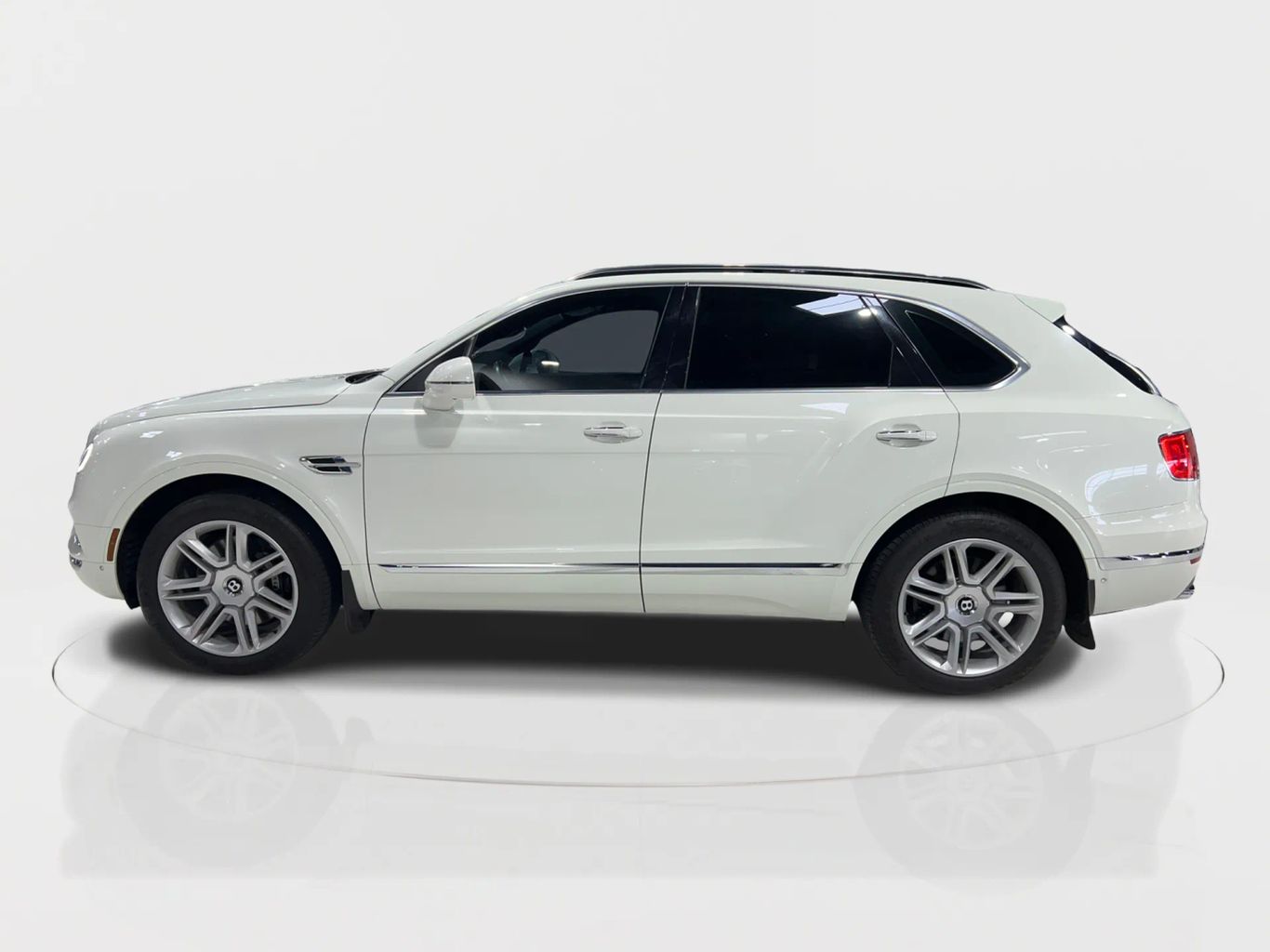 2018 BENTLEY BENTAYGA SEDAN W12, TWIN TURBO, 6.0 LITER W12 SIGNATURE SEDAN 4D