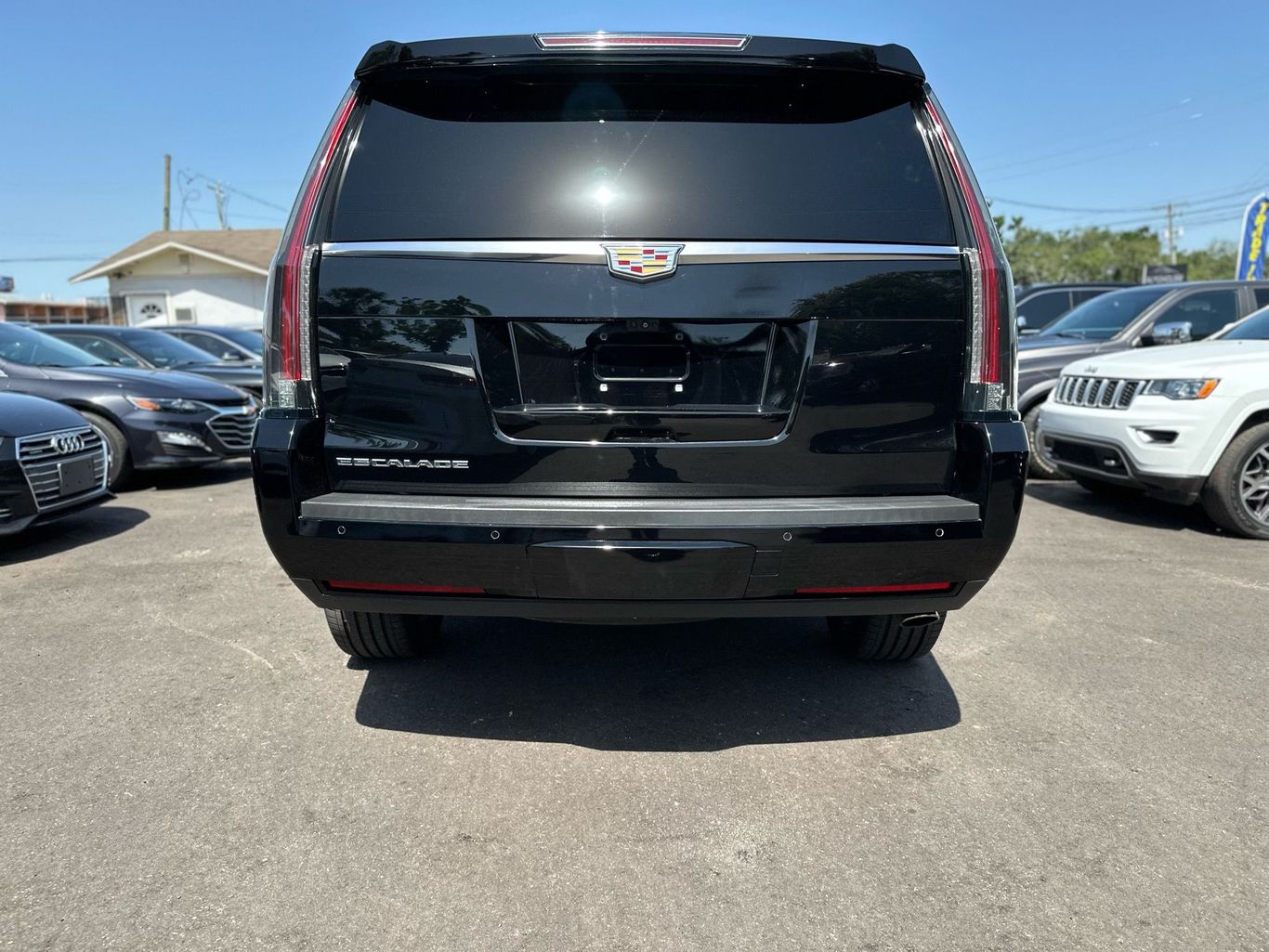2017 CADILLAC ESCALADE SUV V8, 6.2 LITER LUXURY SPORT UTILITY 4D - Tampa Motor Cars