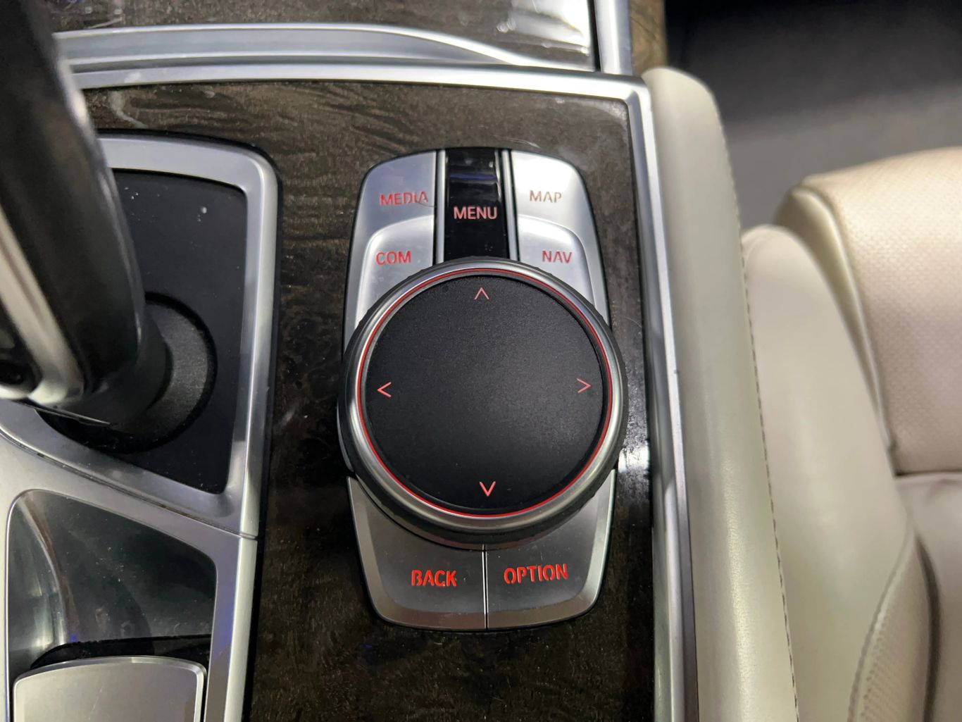 2016 BMW 7 SERIES SEDAN V8, TWIN TURBO, 4.4L 750I SEDAN 4D