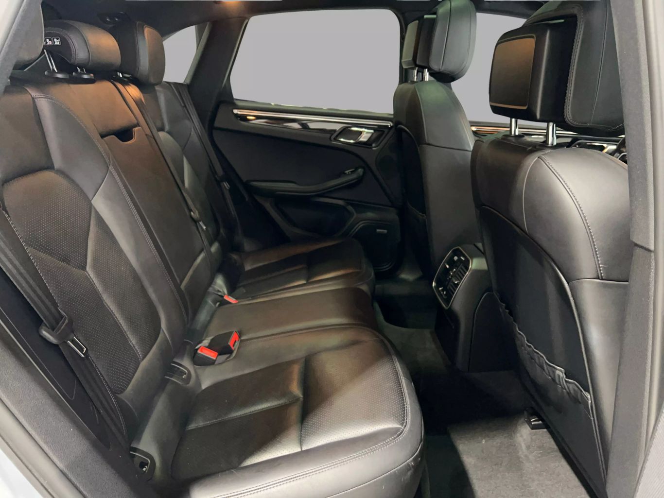 2016 PORSCHE MACAN SUV V6, TWIN TURBO, 3.0 LITER S SPORT UTILITY 4D