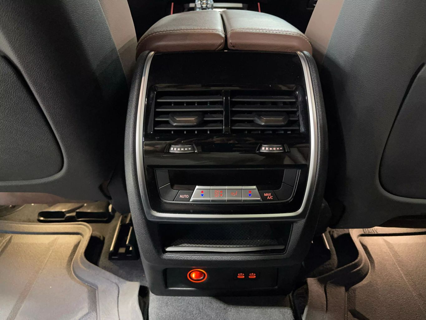2019 BMW X7 SUV V8, TWIN TURBO, 4.4 LITER XDRIVE50I SPORT UTILITY 4D