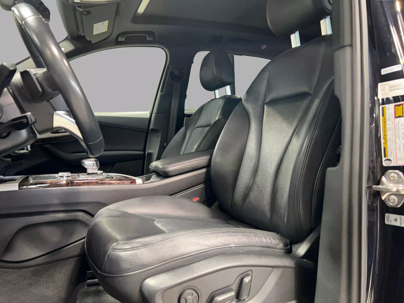 2019 AUDI Q7 SUV 4-CYL, TURBO, 2.0 LITER 45 TFSI PREMIUM PLUS SPORT UTILITY 4D