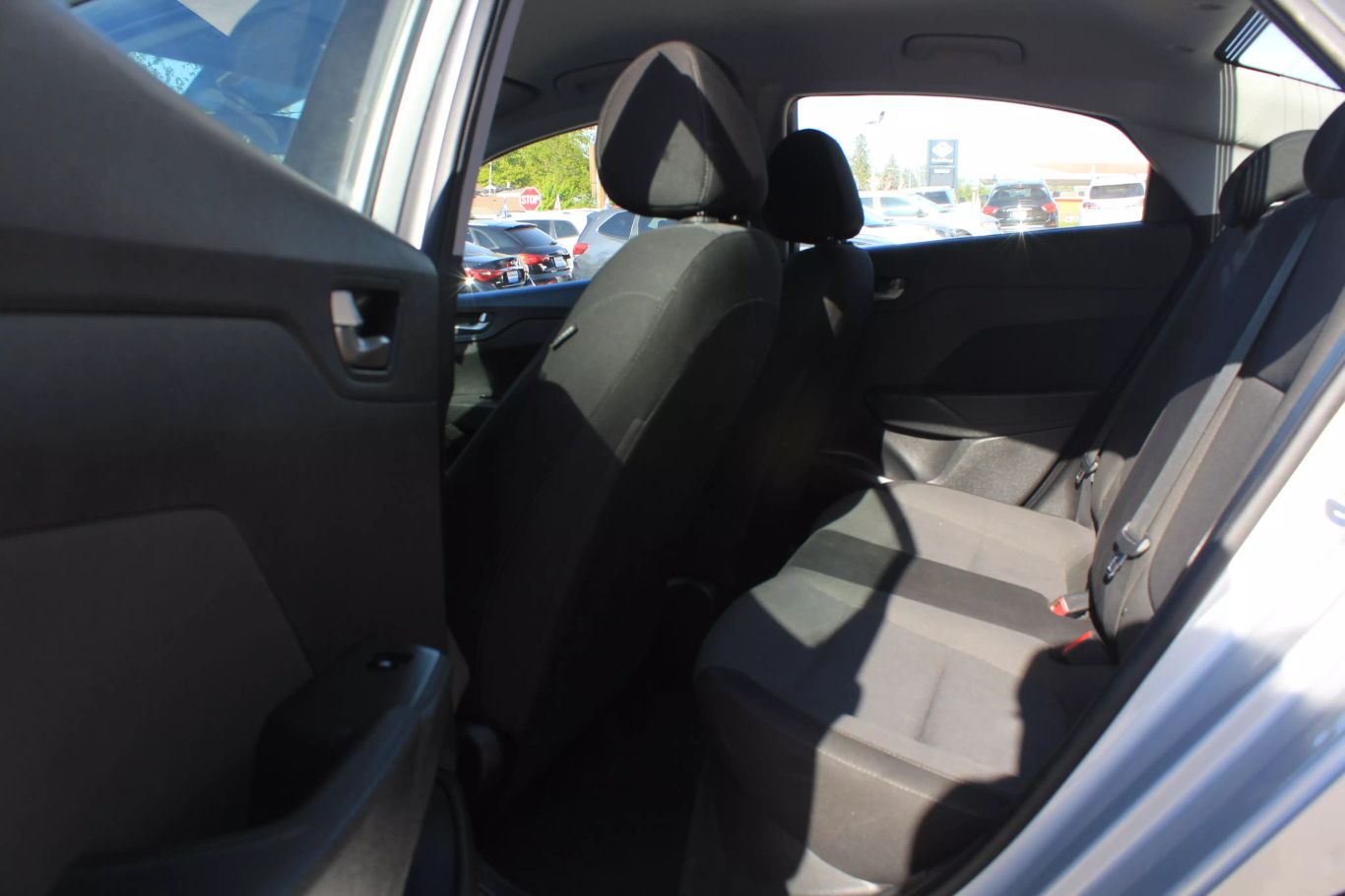 2019 Hyundai Accent Se Sedan 4d - Image 23