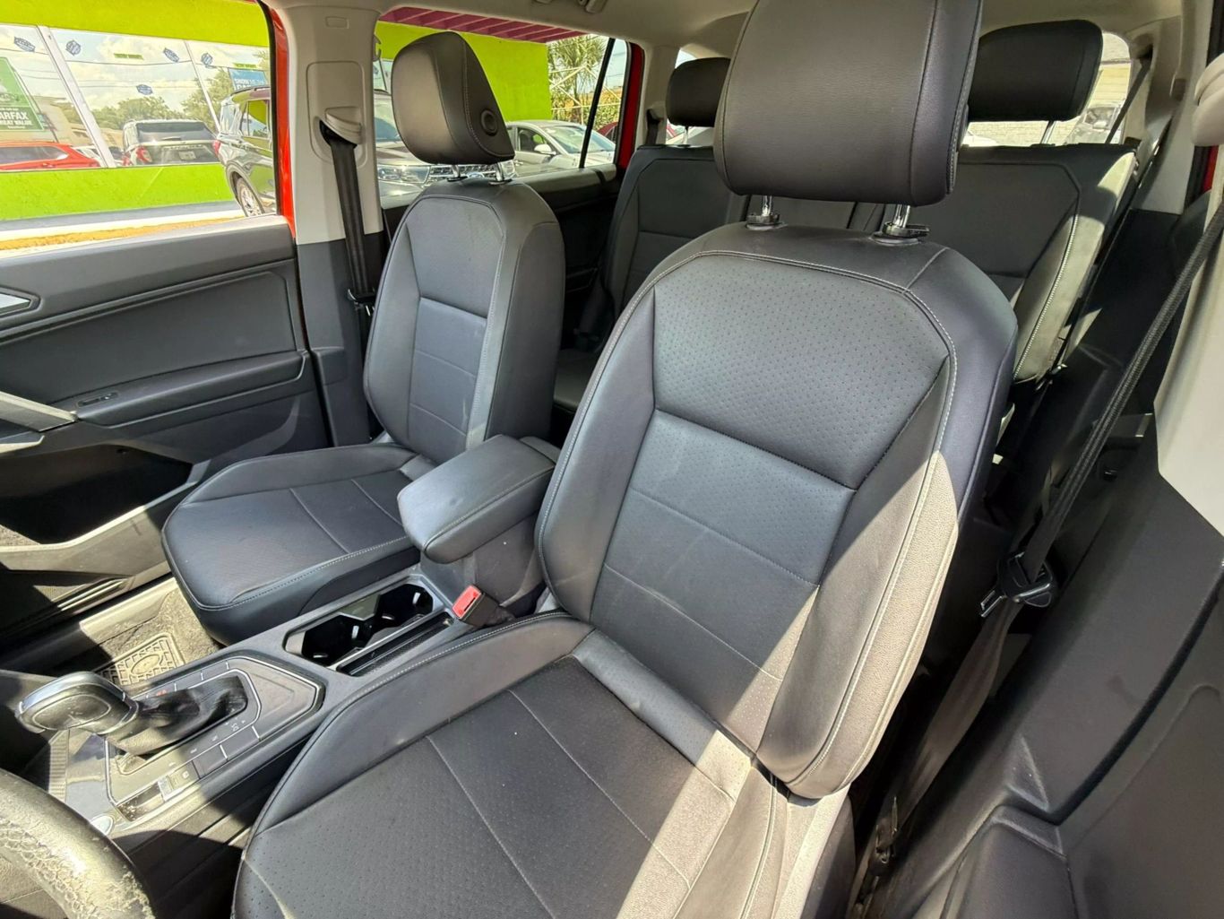 2019 VOLKSWAGEN TIGUAN SUV 4-CYL, TURBO, 2.0 LITER 2.0T SE SPORT UTILITY 4D