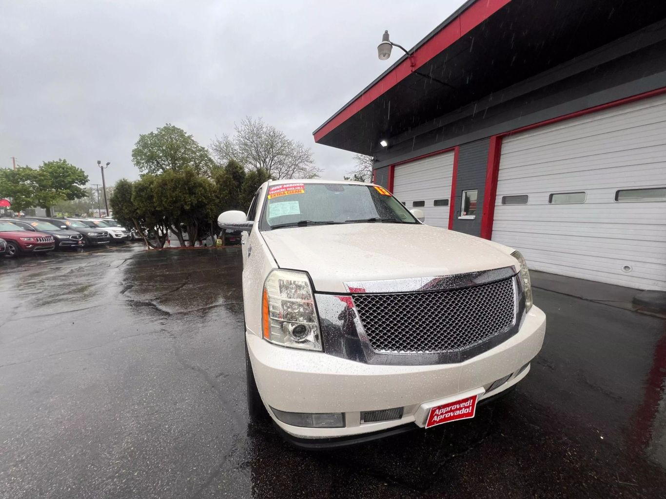 2013 Cadillac Escalade - Image 3