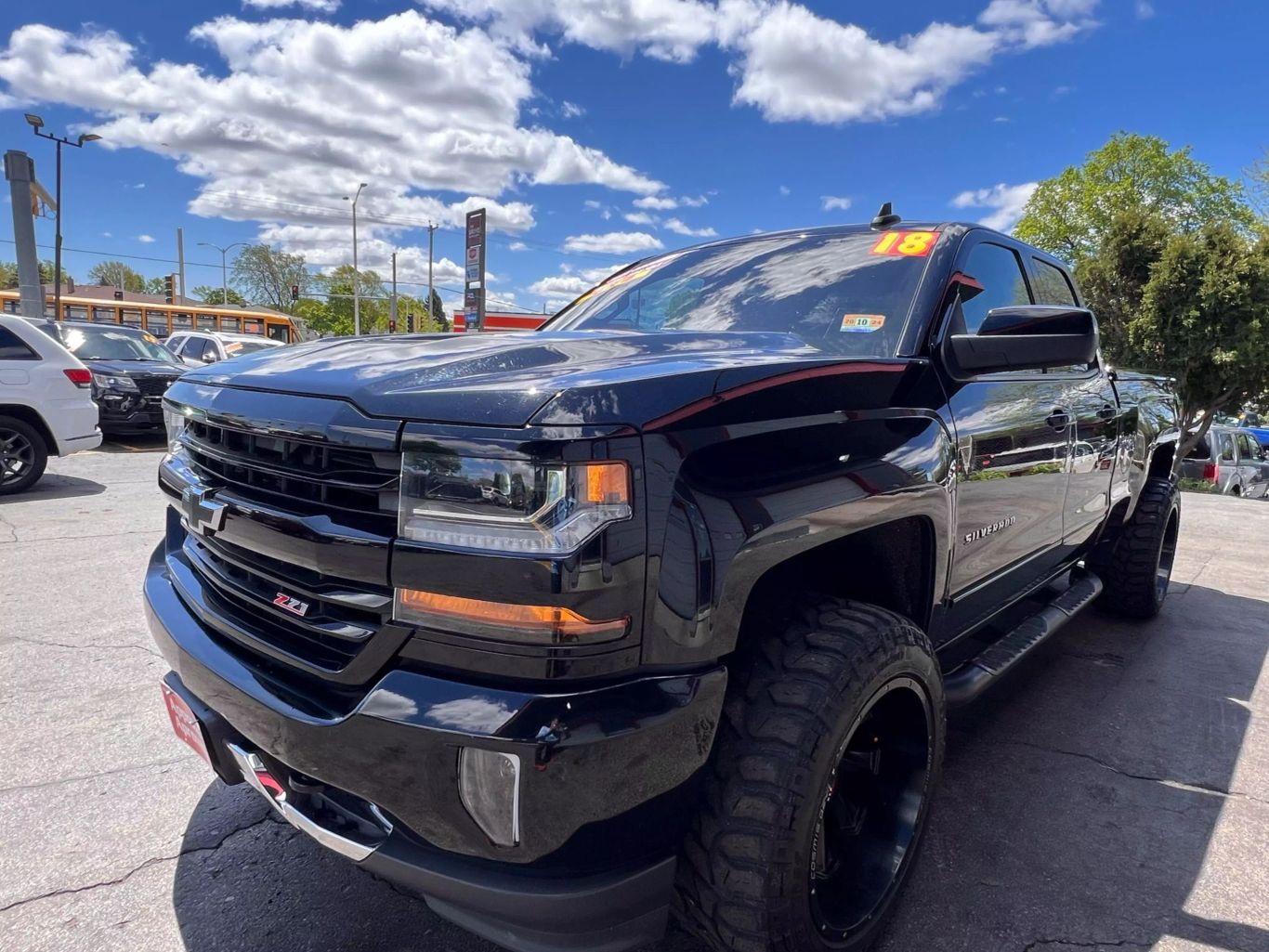 2018 Chevrolet Silverado 1500 Double Cab - Image 6