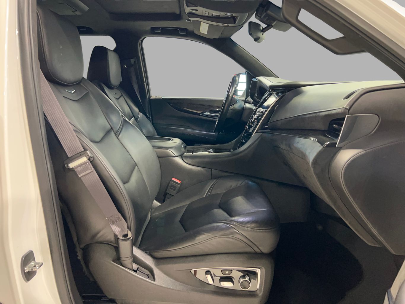 2016 CADILLAC ESCALADE SUV V8, 6.2 LITER PLATINUM SPORT UTILITY 4D