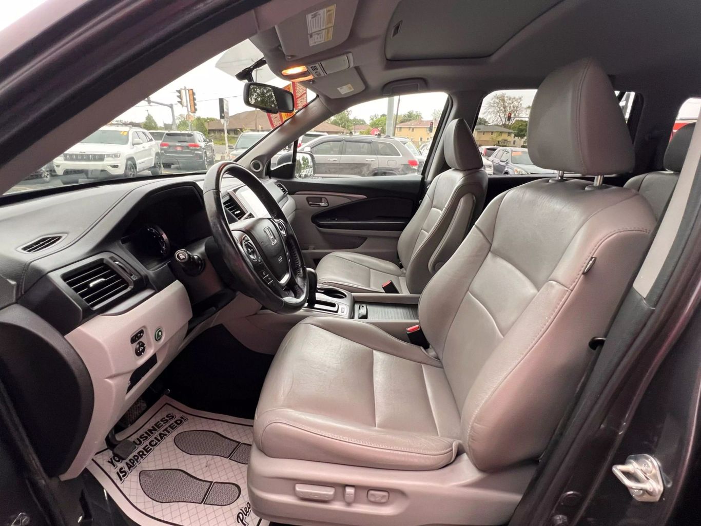 2018 Honda Pilot - Image 11