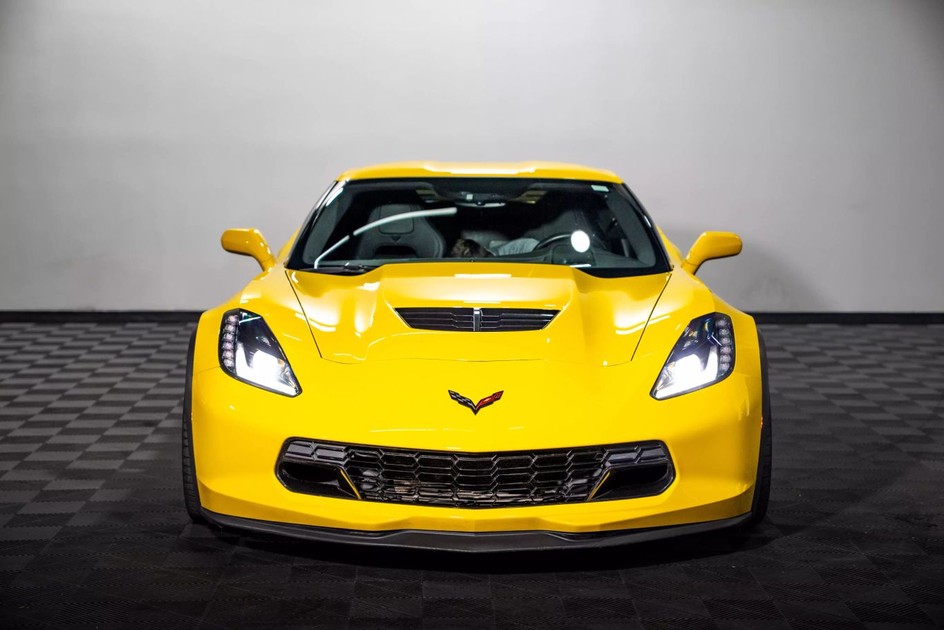 Used 2015 Chevrolet Corvette Z06 with VIN 1G1YU2D60F5604430 for sale in Tempe, AZ
