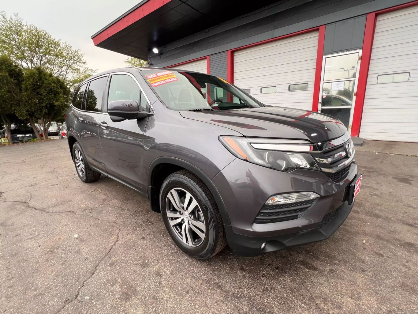 2018 Honda Pilot - Image 2