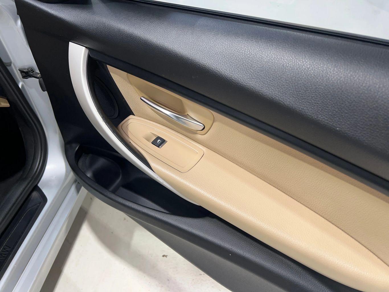 2018 BMW 3 SERIES SEDAN 4-CYL, TURBO, 2.0 LITER 320I SEDAN 4D