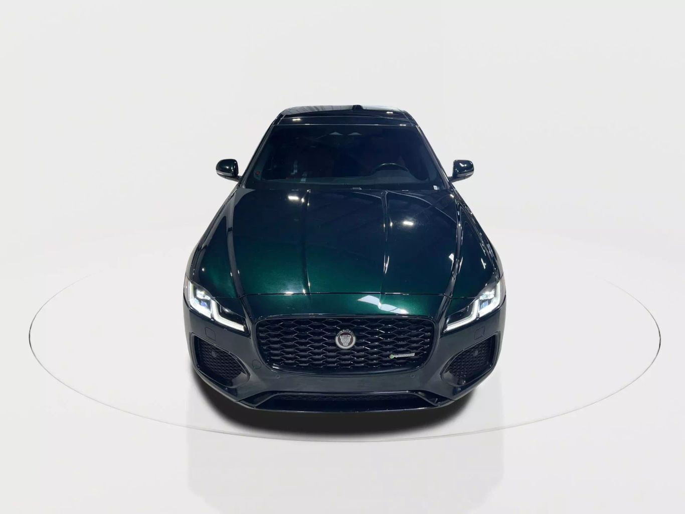 2022 JAGUAR XF SEDAN 4-CYL, TURBO, 2.0 LITER P300 R-DYNAMIC SE SEDAN 4D
