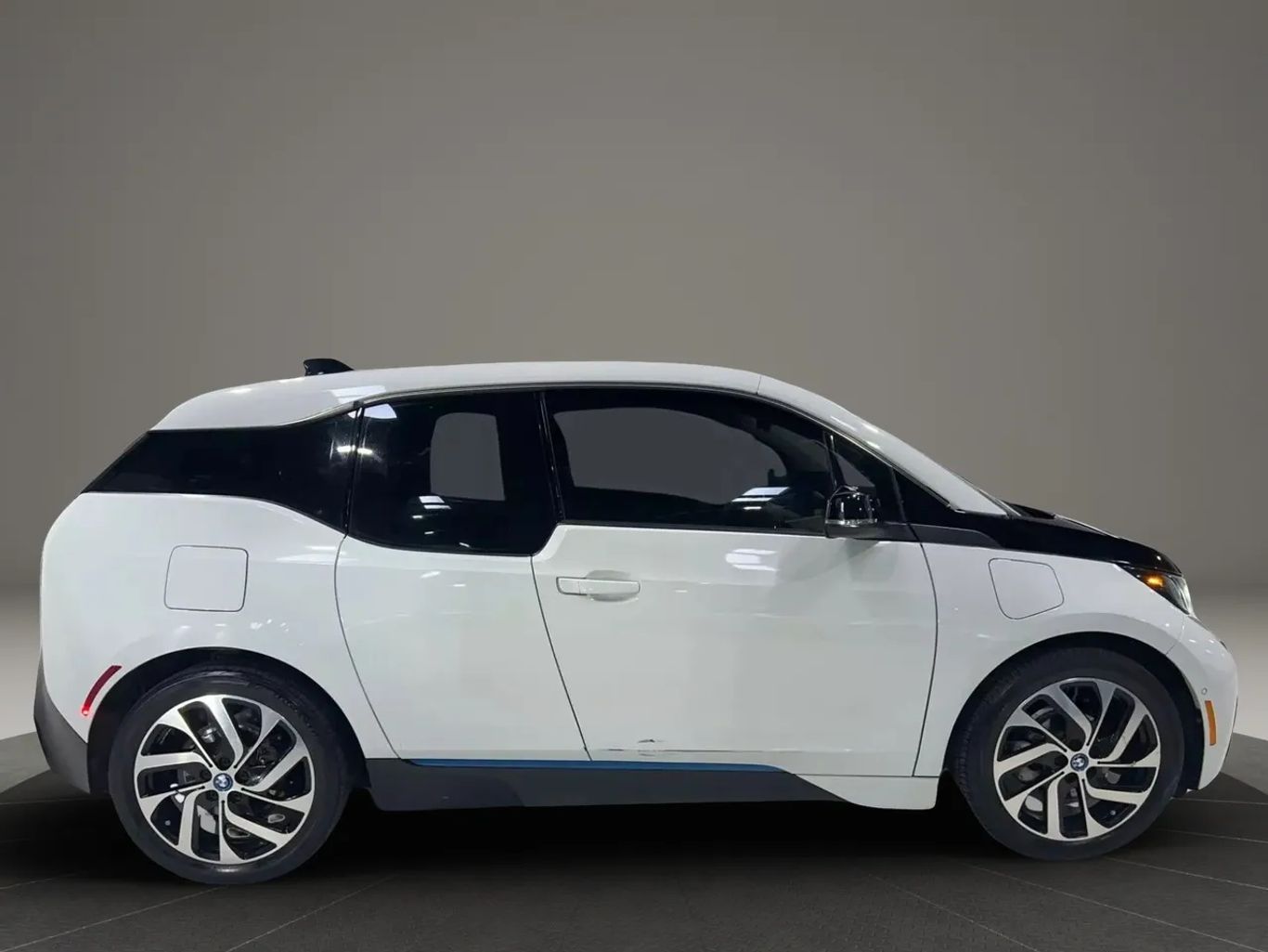 2017 BMW I3 HATCHBACK AC ELECTRIC MOTOR RANGE EXTENDER HATCHBACK 4D
