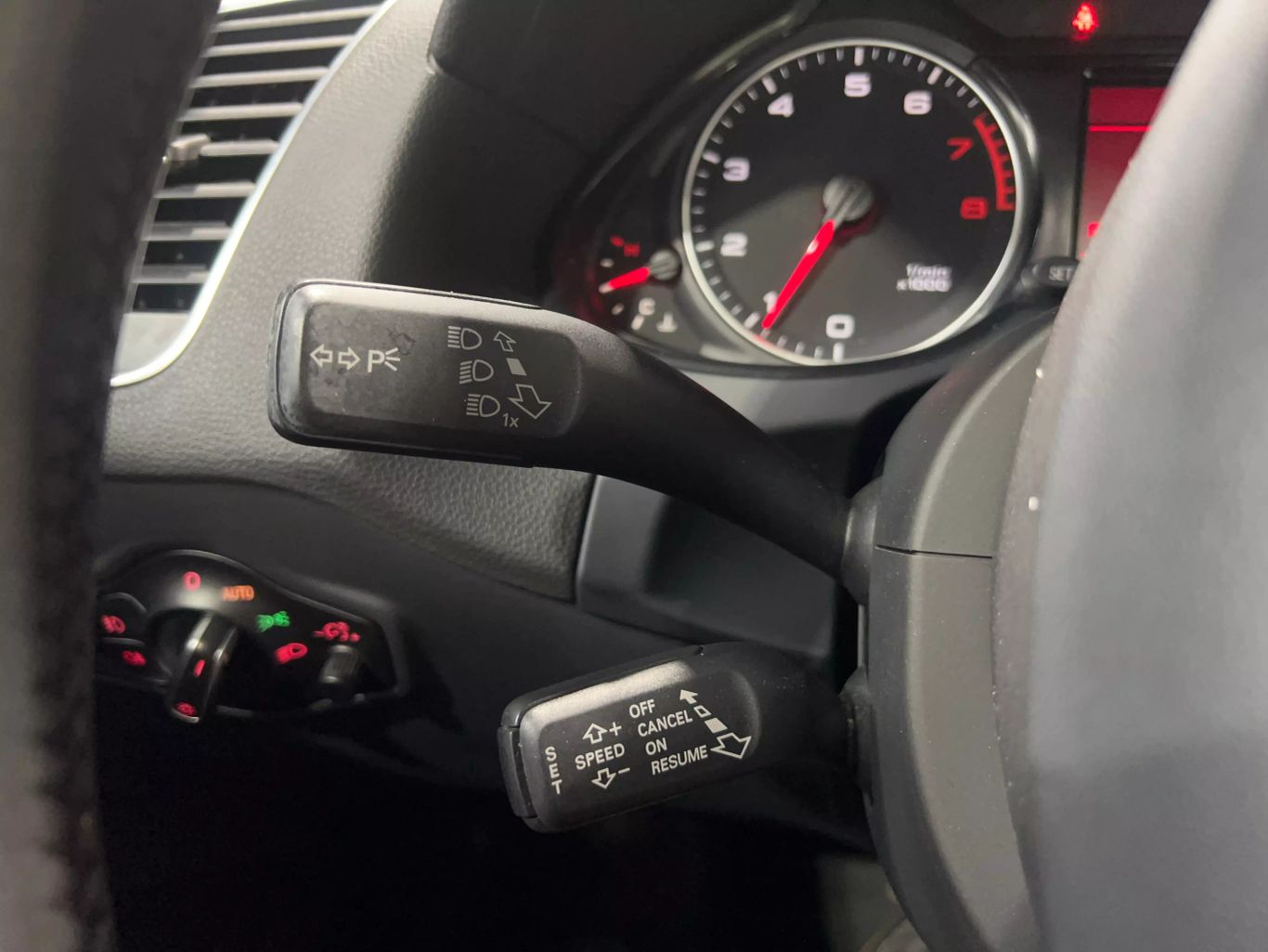 2011 AUDI Q5 SUV V6, 3.2 LITER 3.2 QUATTRO PREMIUM PLUS SPORT UTILITY 4D