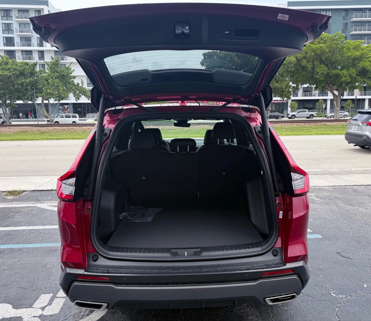2023 HONDA CR-V HYBRID SUV 4-CYL, HYBRID, 2.0 LITER SPORT TOURING SPORT UTILITY 4D