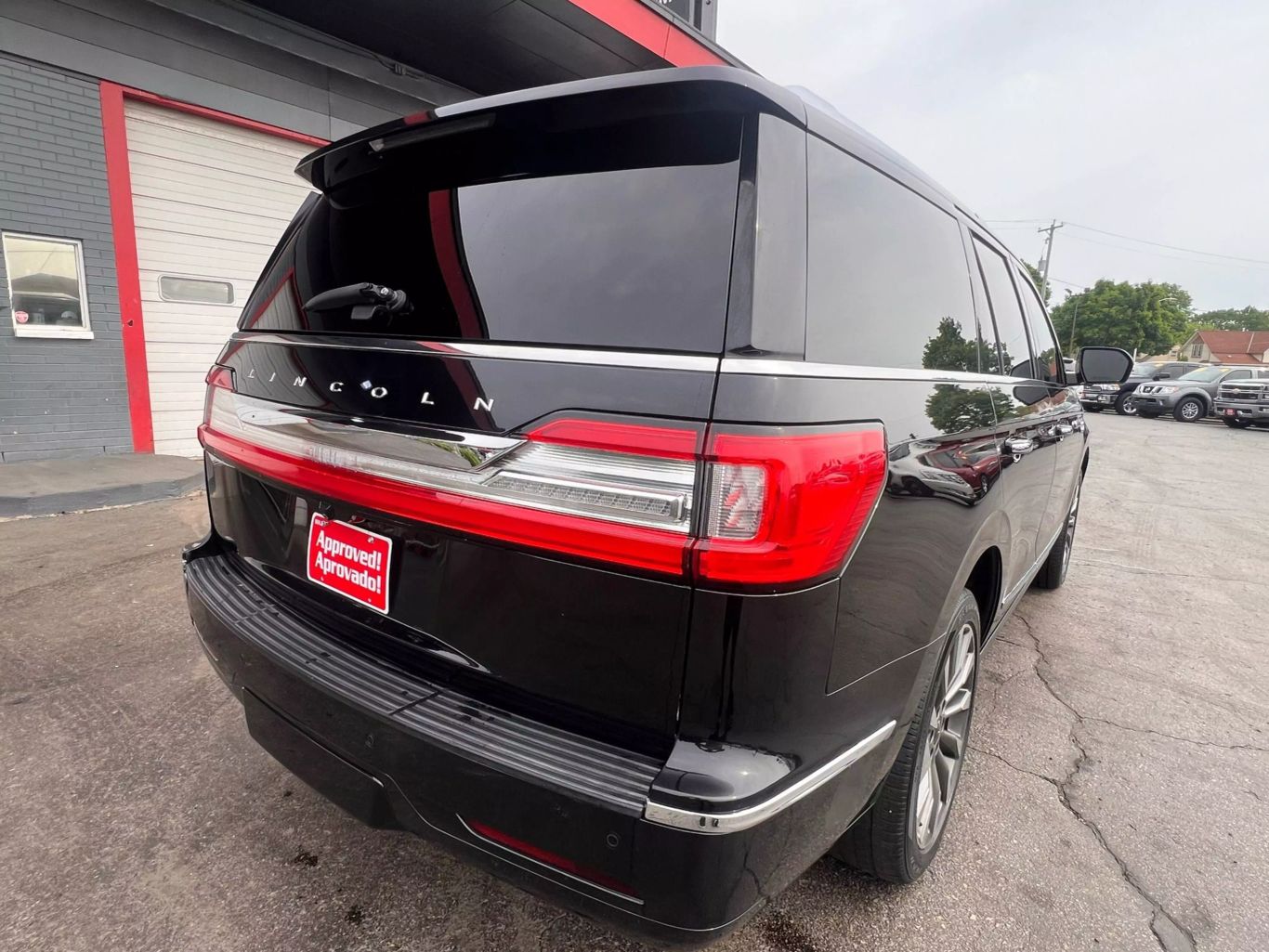2019 Lincoln Navigator - Image 10