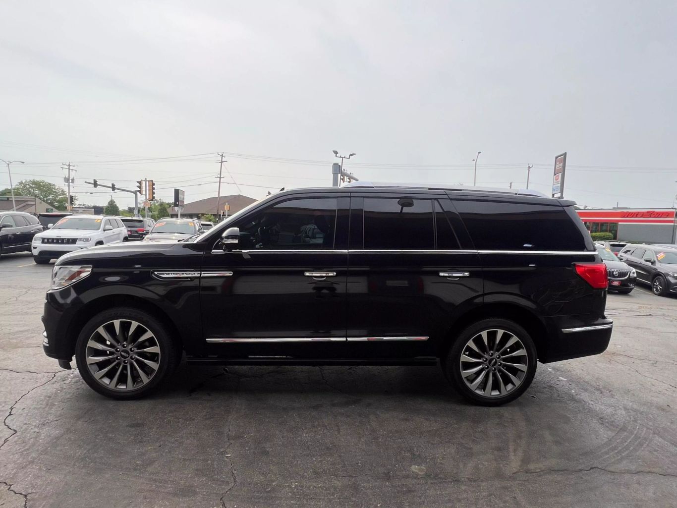 2019 Lincoln Navigator - Image 7