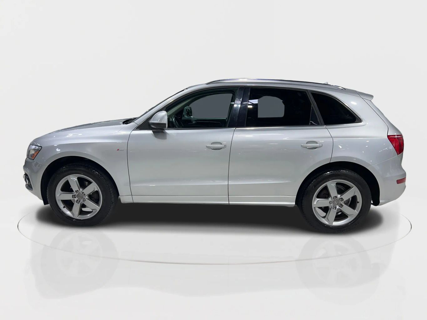 2011 AUDI Q5 SUV V6, 3.2 LITER 3.2 QUATTRO PREMIUM PLUS SPORT UTILITY 4D