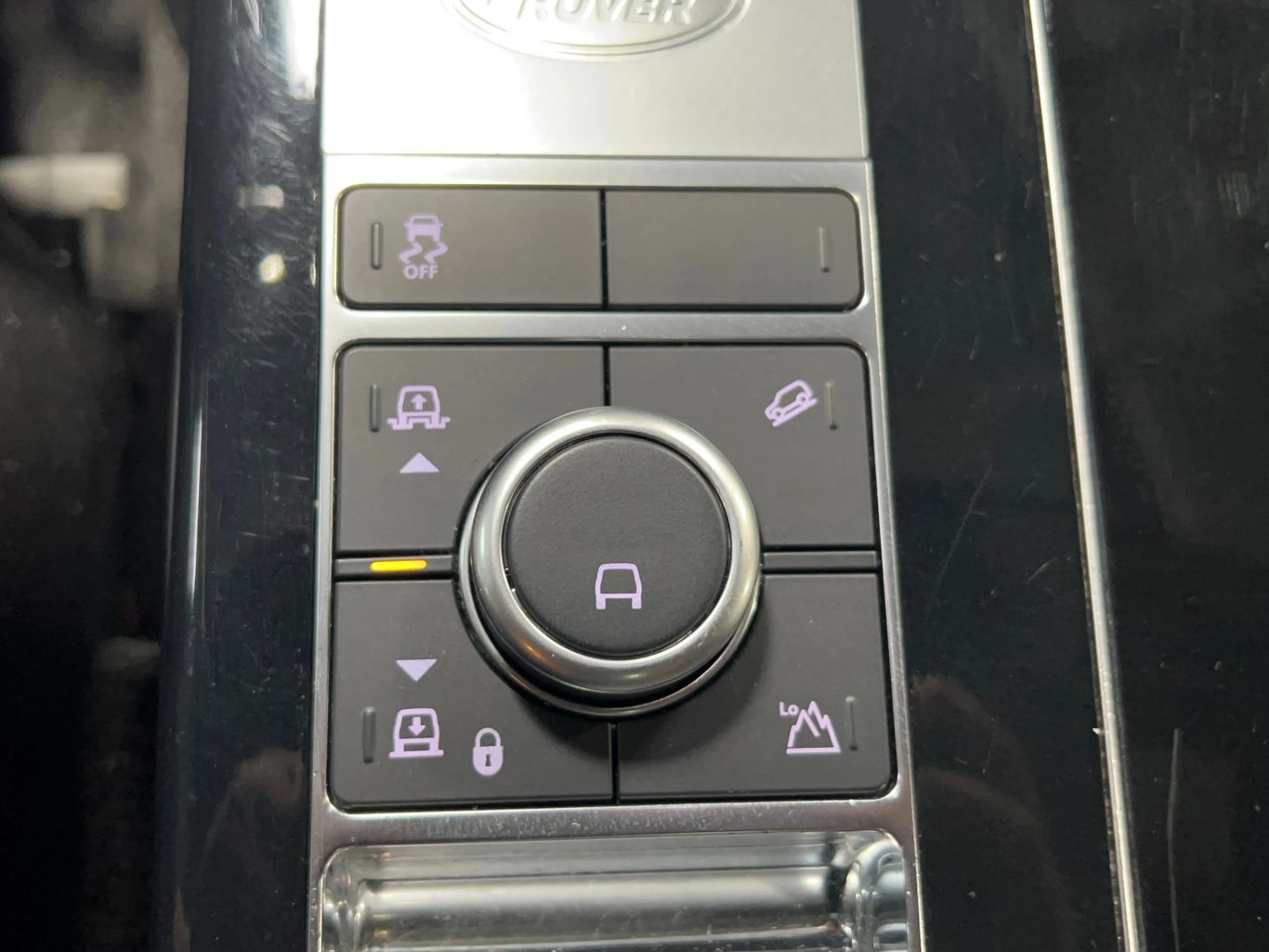 2019 LAND ROVER RANGE ROVER SUV V8, SUPERCHARGED, 5.0 LITER SUPERCHARGED SPORT UTILITY 4D