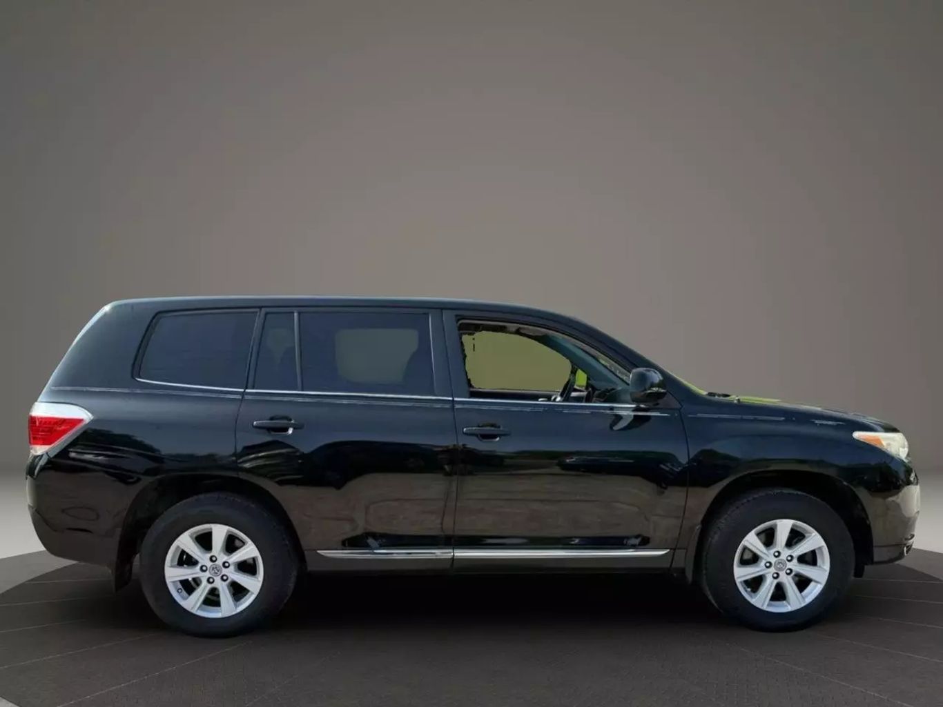 2012 TOYOTA HIGHLANDER SUV 4-CYL, 2.7 LITER SE SPORT UTILITY 4D
