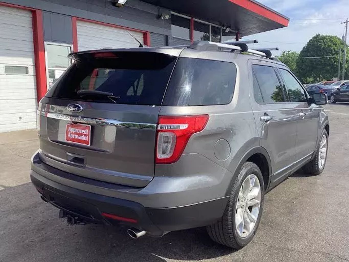 2011 Ford Explorer - Image 10