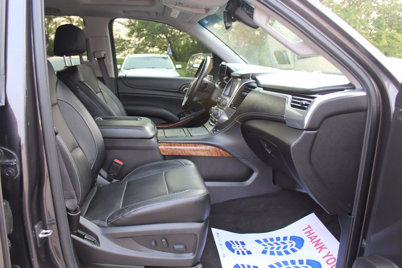 2017 Chevrolet Suburban Premier Sport Utility 4d - Image 14