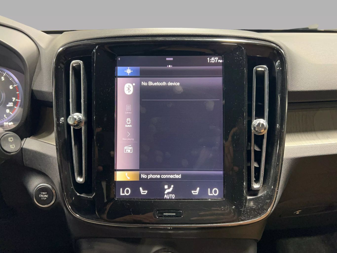 2019 VOLVO XC40 SUV 4-CYL, DRIVE-E, TURBO, 2.0 LITER T5 INSCRIPTION SPORT UTILITY 4D