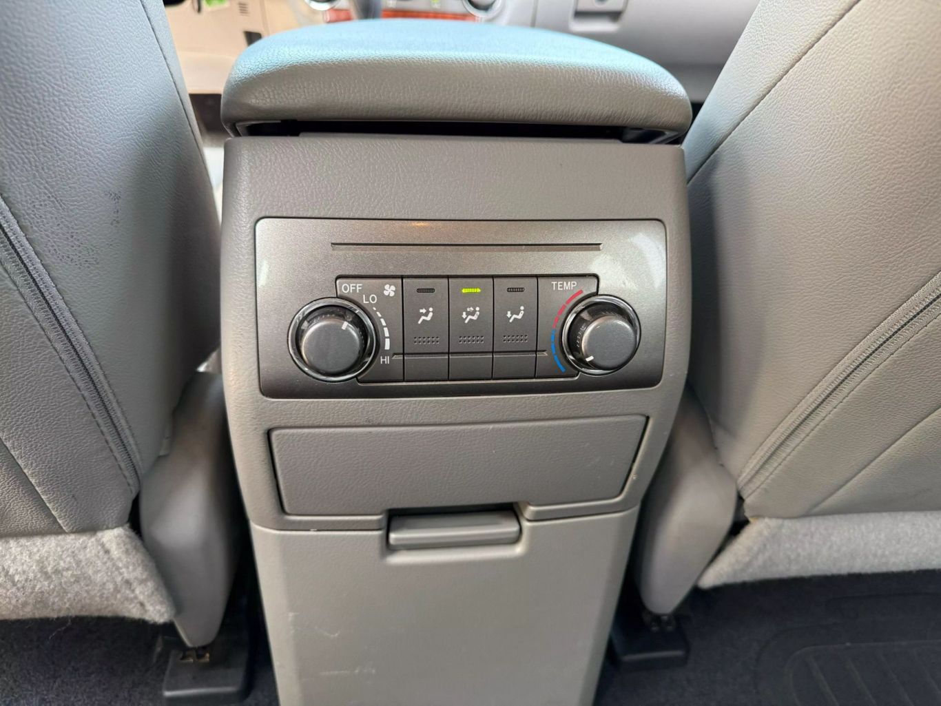2012 TOYOTA HIGHLANDER SUV 4-CYL, 2.7 LITER SE SPORT UTILITY 4D