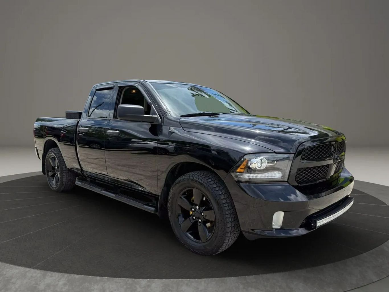 2014 RAM RAM 1500 PICKUP V8 5.7L GASOLINE QUAD CAB EXPRESS 5.7L V8