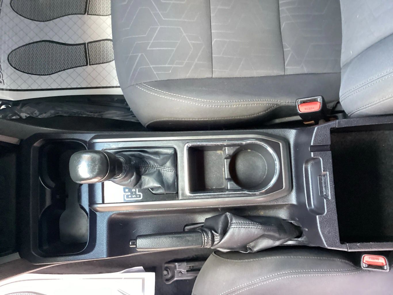 2016 Toyota Tacoma Double Cab - Image 19