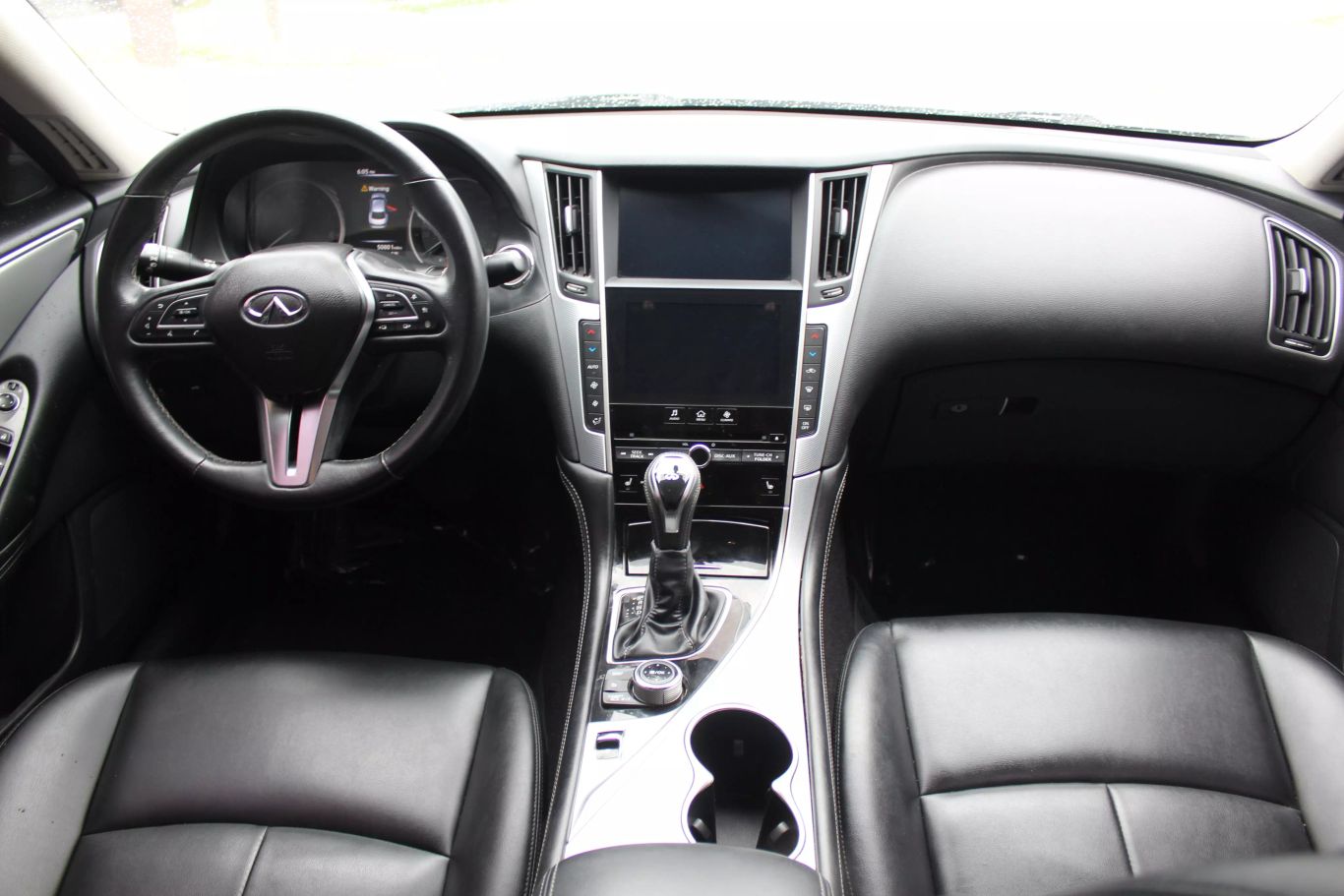 2021 Infiniti Q50 Luxe Sedan 4d - Image 11