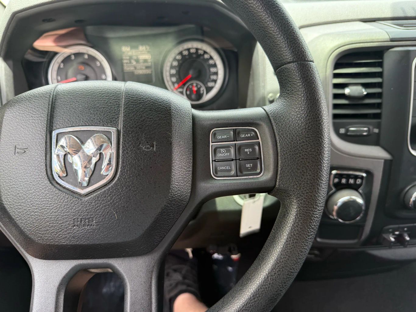 2014 RAM RAM 1500 PICKUP V8 5.7L GASOLINE QUAD CAB EXPRESS 5.7L V8