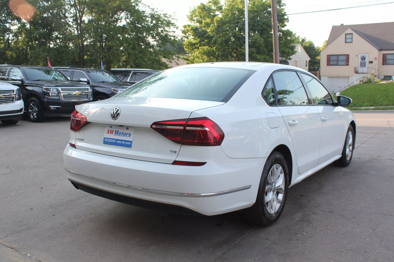 2018 Volkswagen Passat 2.0t R-line Sedan 4d - Image 8