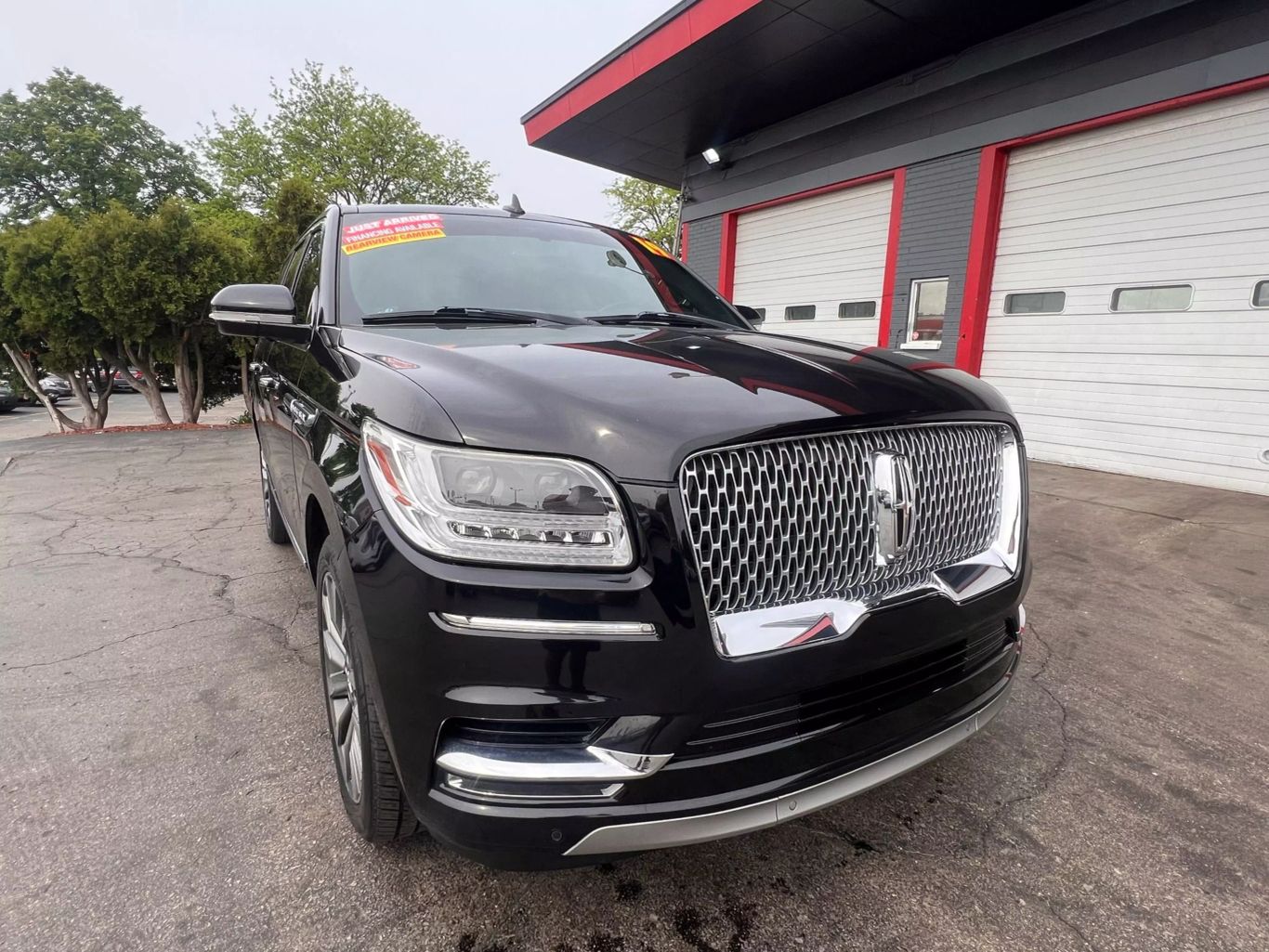 2019 Lincoln Navigator - Image 3