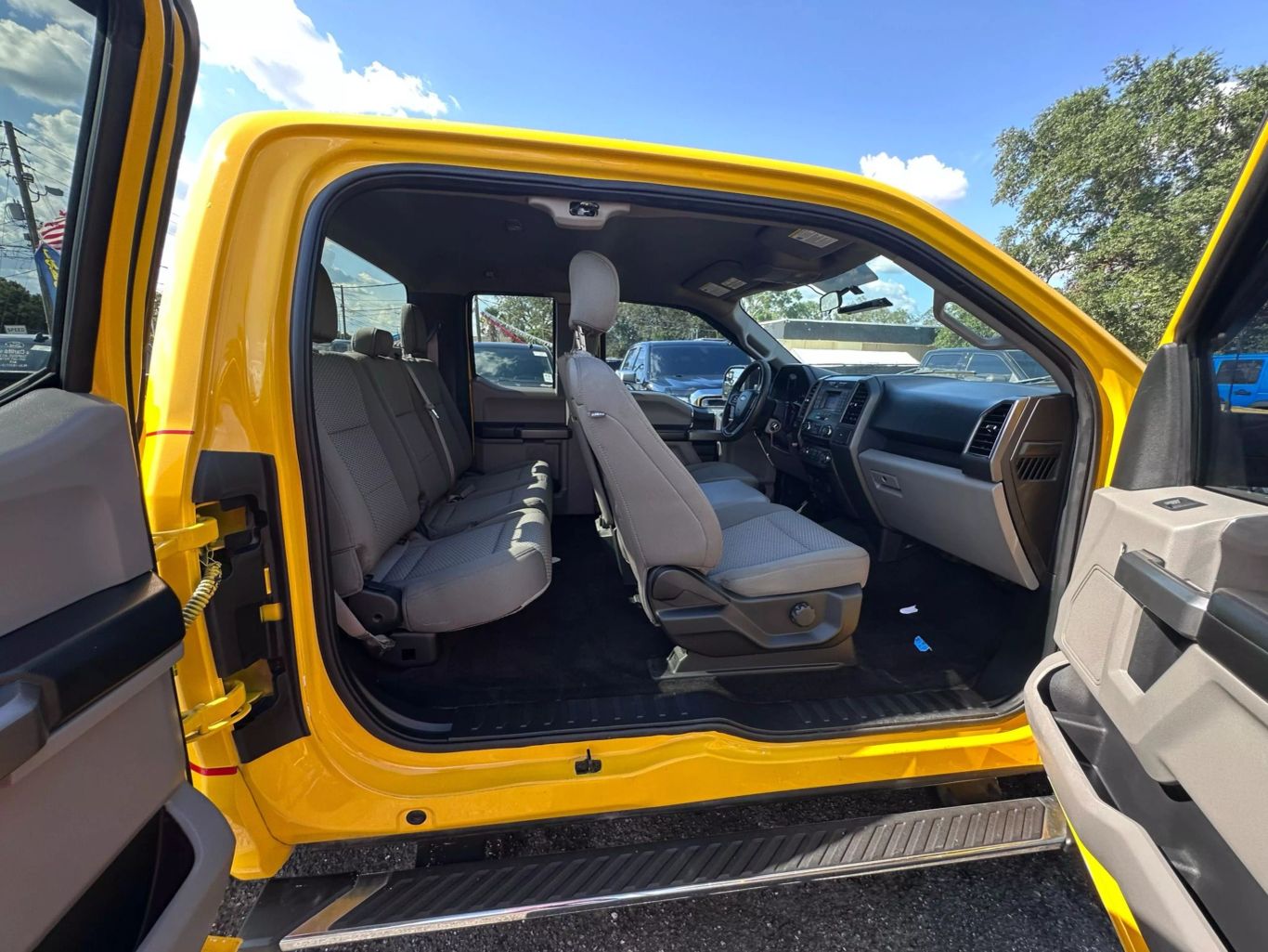 2018 FORD F150 SUPER CAB PICKUP V8, FLEX FUEL, 5.0 LITER XLT PICKUP 4D 6 1/2 FT - Tampa Motor Cars