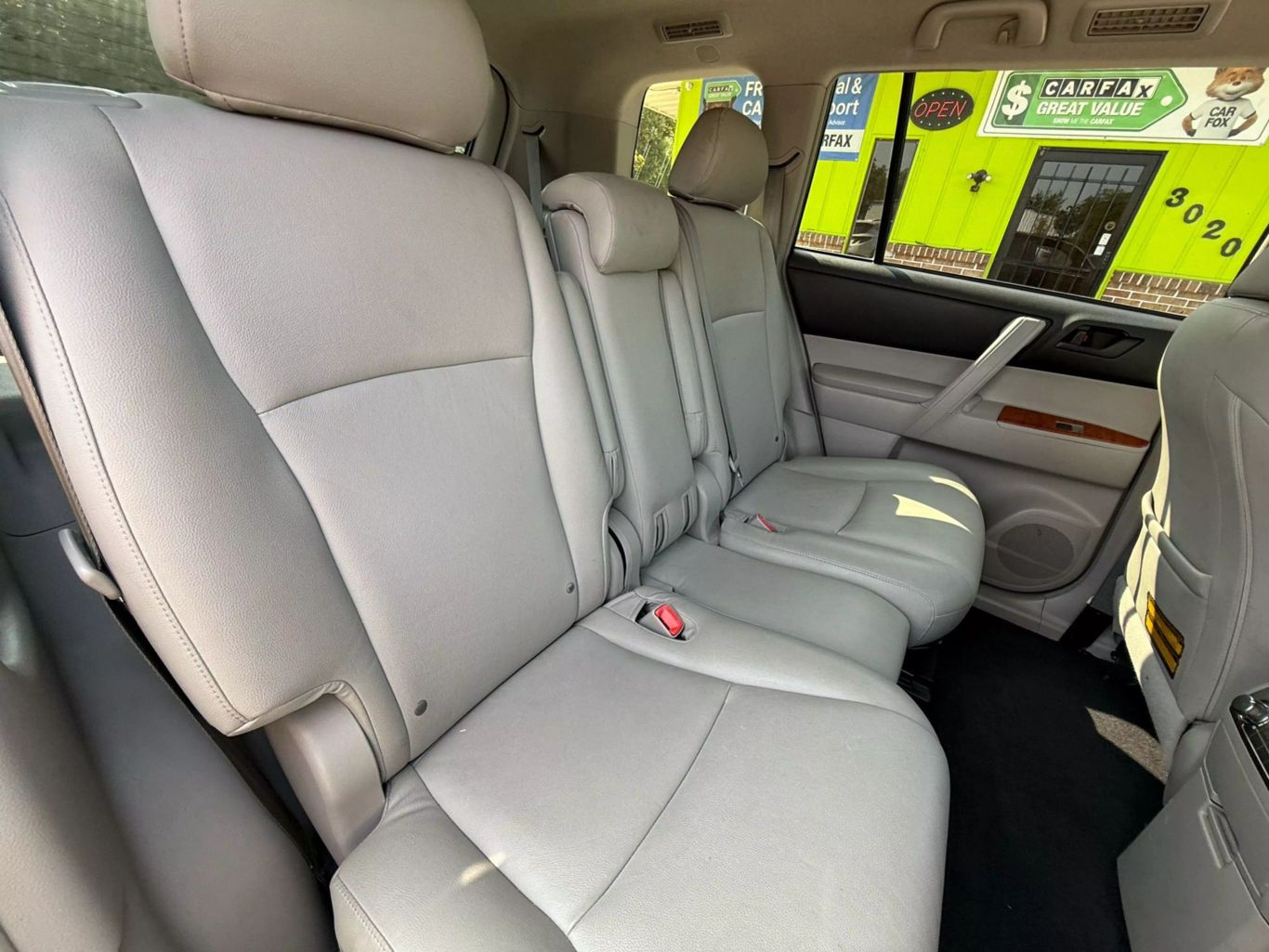 2012 TOYOTA HIGHLANDER SUV 4-CYL, 2.7 LITER SE SPORT UTILITY 4D
