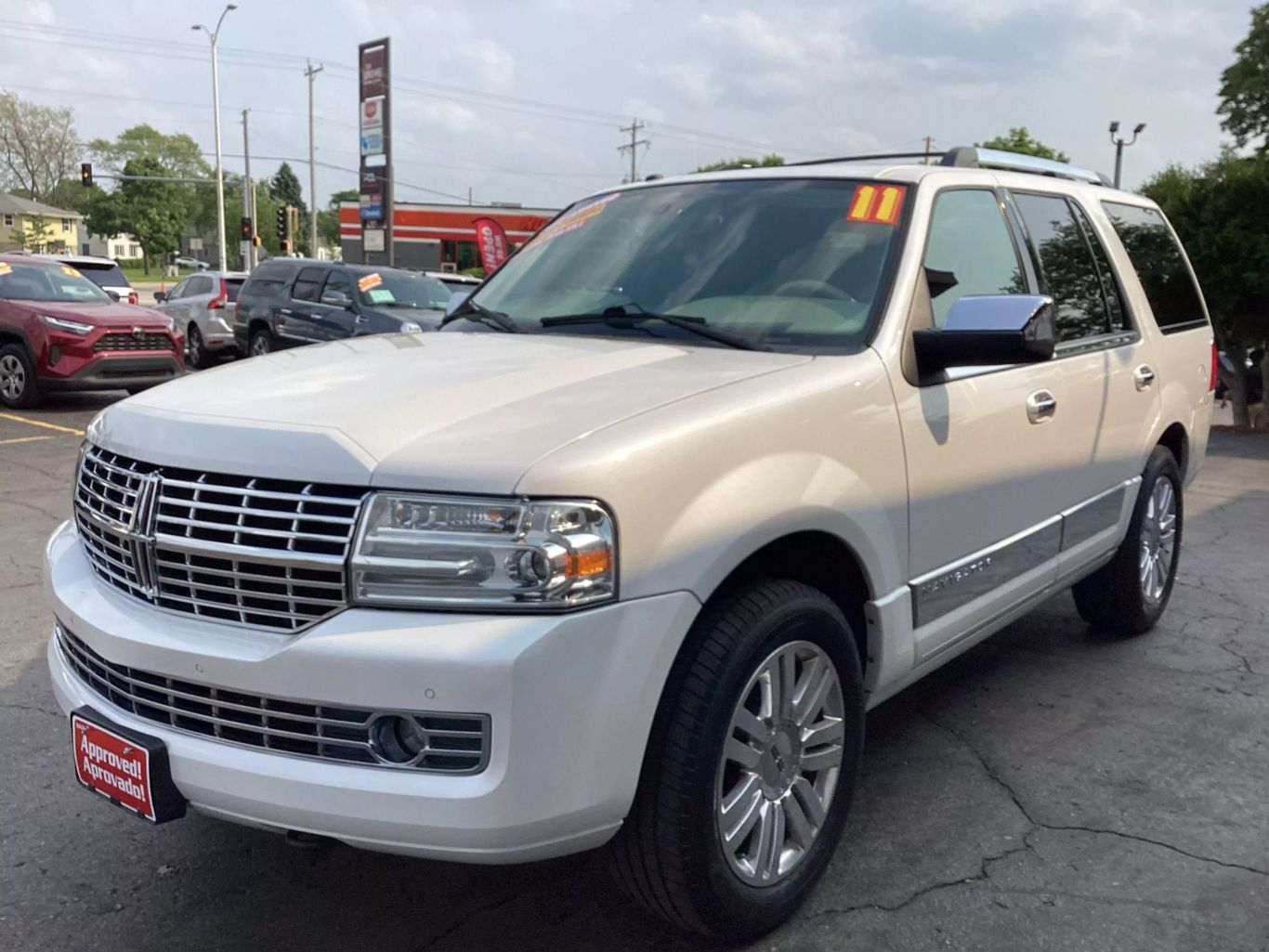 2011 Lincoln Navigator - Image 6