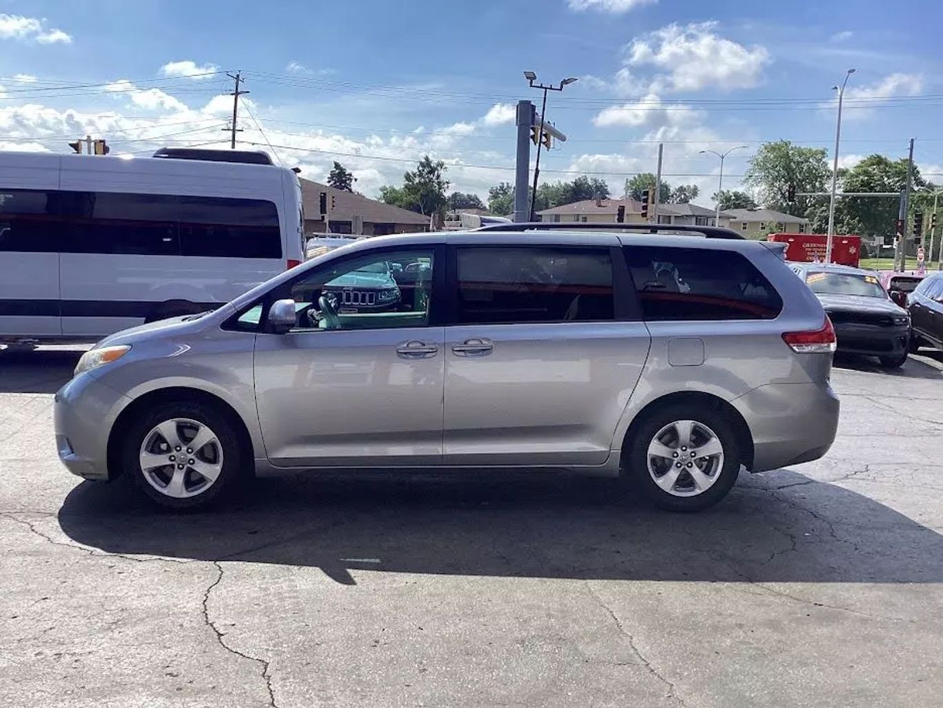 2011 Toyota Sienna - Image 7