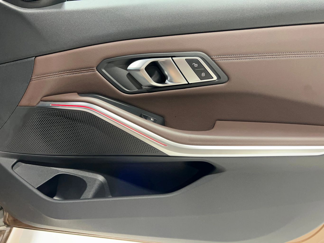 2019 BMW 3 SERIES SEDAN 4-CYL, TURBO, 2.0 LITER 330I XDRIVE SEDAN 4D